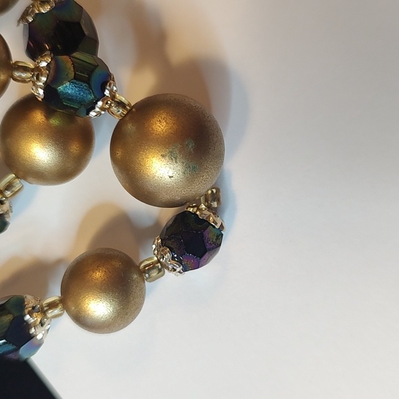 Gold Beaded Japan Necklace and Earring Set - Picture 3 of 9